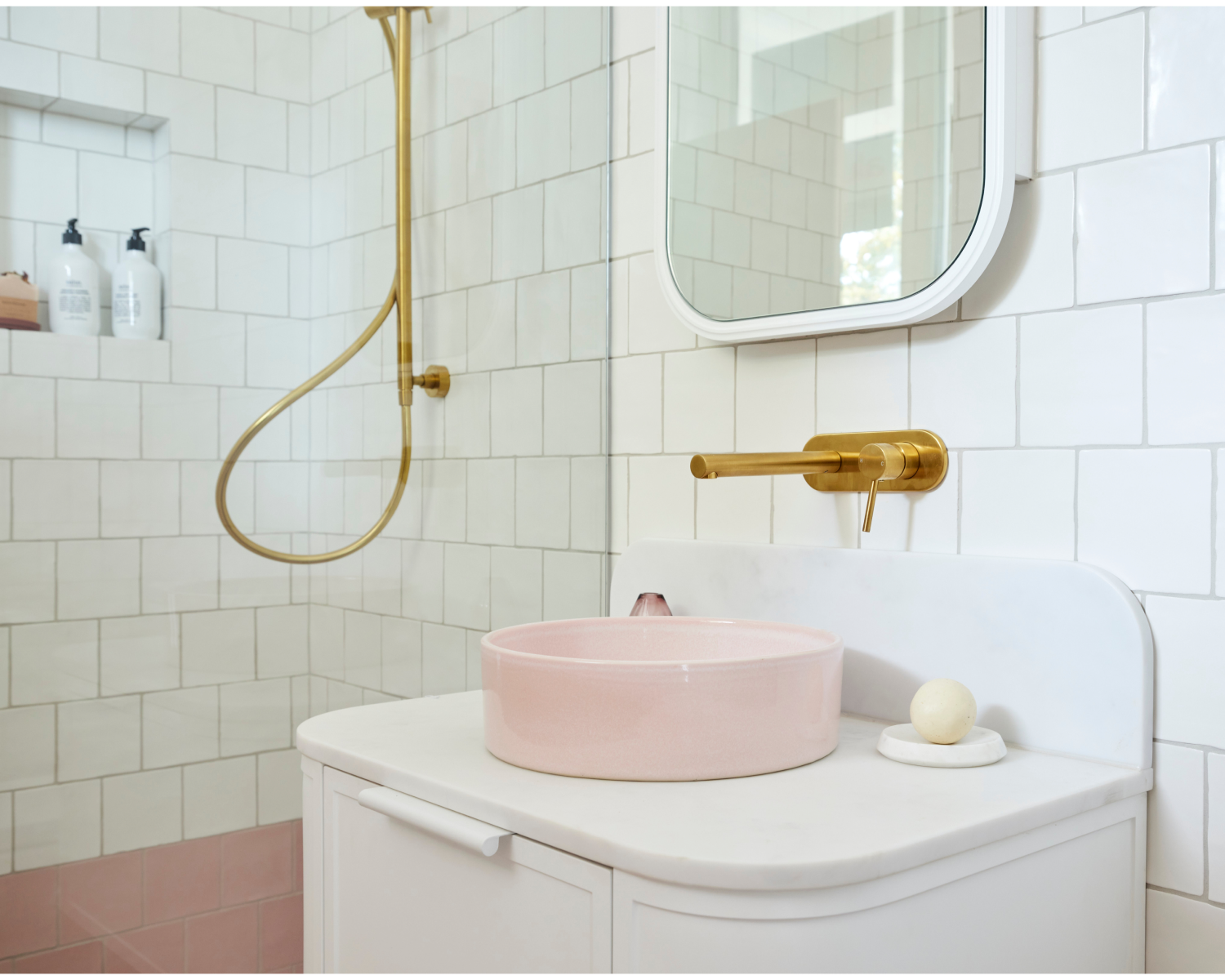 The Block AU's Scotty and Frankie's Master Ensuite