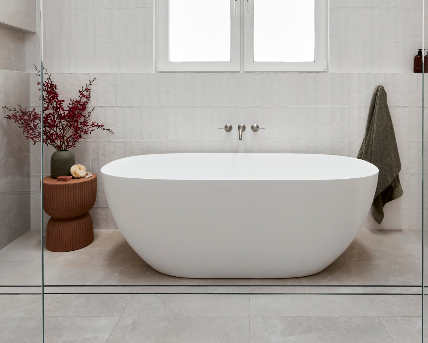 The Block AU's Rachel and Ryan's Main bathroom